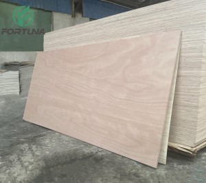 Linyi poplar birch uv plywood sheet 4×8 18mm okoume marine pine Construction plywood