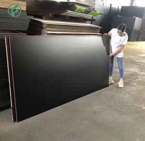 Hot Selling Low Price 18mm 1220*2440 Wbp Glue Building Recycle Core 12mm High Quality Film Faced Plywood