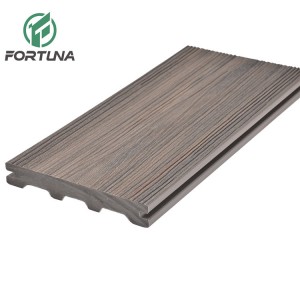 Decking WPC composito in plastica di legno